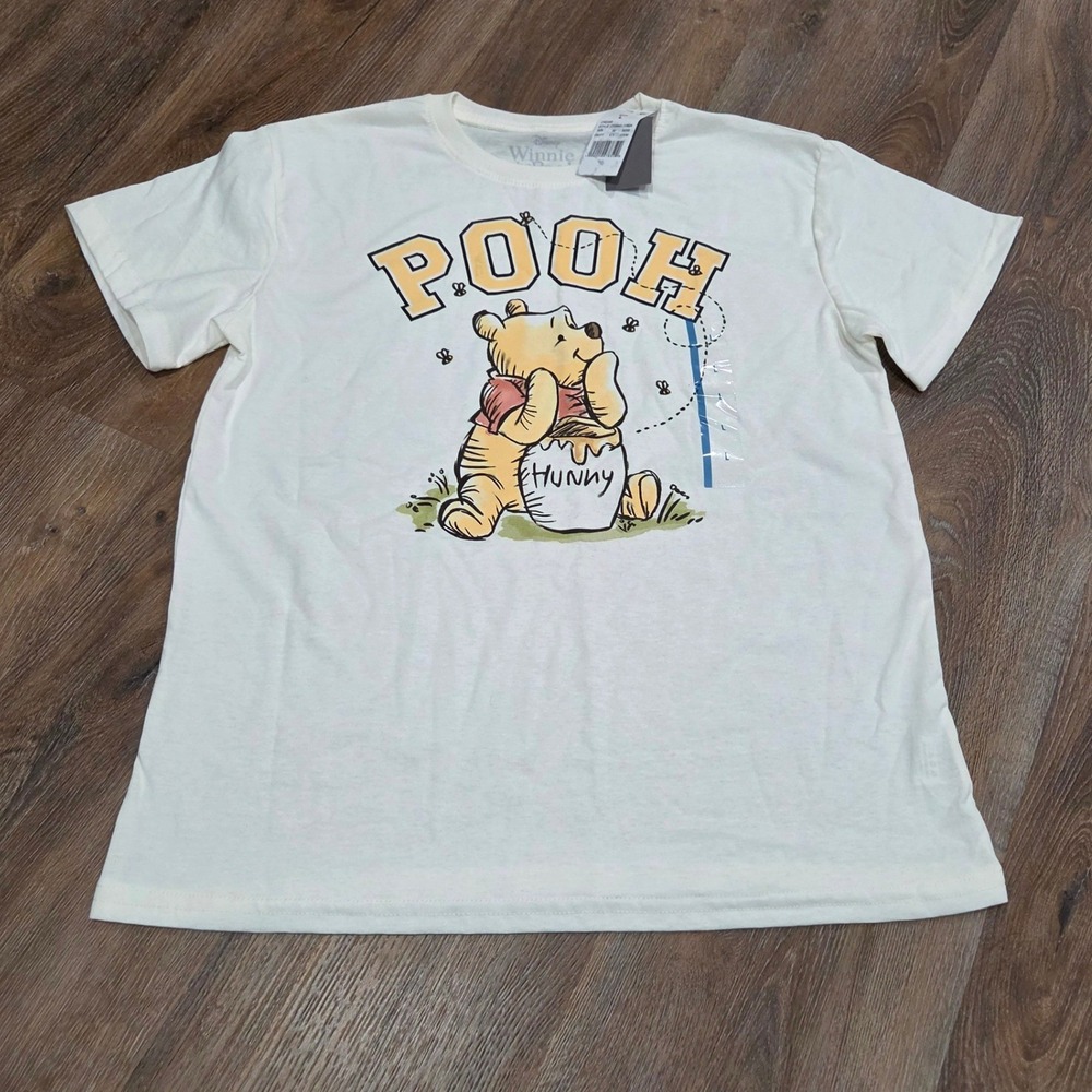 Disney Winnie the Pooh Graphic T-Shirt Cream Jerry Leigh Large NWT